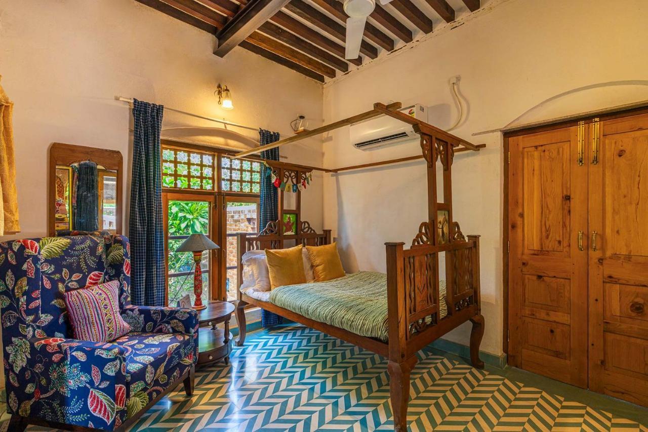 Stayvista'S Peepal Haveli - Rustic Kothi With Terrace, Breathtaking View & Bonfire Narainpur  Bagian luar foto