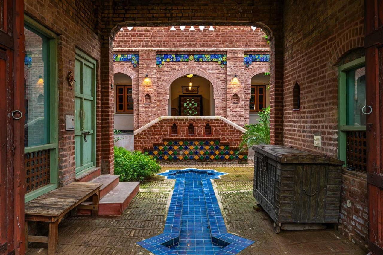 Stayvista'S Peepal Haveli - Rustic Kothi With Terrace, Breathtaking View & Bonfire Narainpur  Bagian luar foto