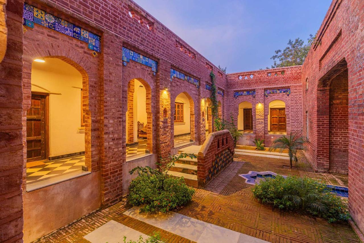 Stayvista'S Peepal Haveli - Rustic Kothi With Terrace, Breathtaking View & Bonfire Narainpur  Bagian luar foto